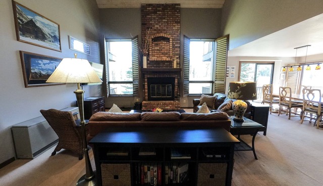Stunning Mountain Views! 2 Miles North of Purgatory! End Unit! Heated Pool!