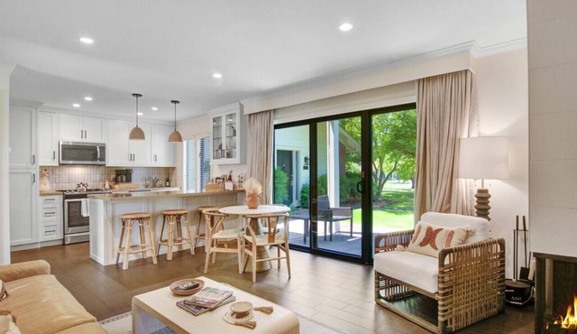 Stylish Napa Stay Pool Access + 10 Min to DT