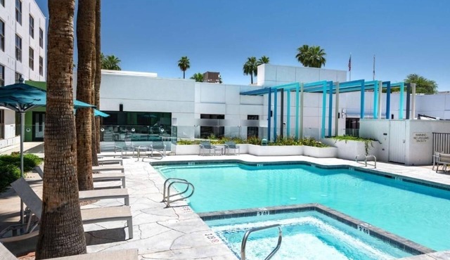 Stylish Room Near Chandler Fashion Center Perfect for a Comfortable Stay