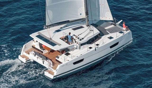 Sun-Kissed Sailing Adventure in Córcega