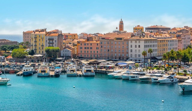Sun-Kissed Sailing Adventure in Córcega