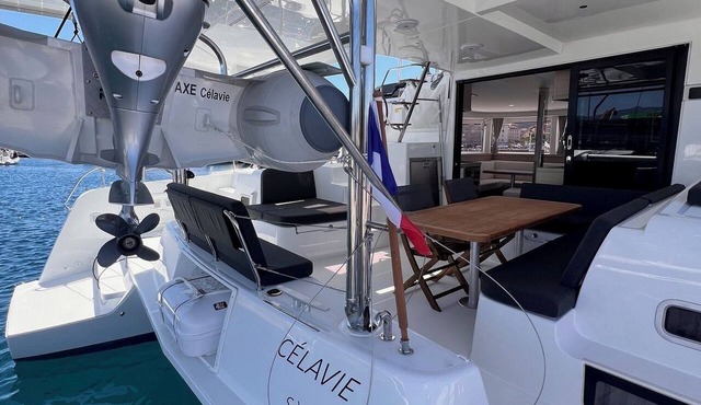 Sun-Kissed Sailing Adventure in Córcega