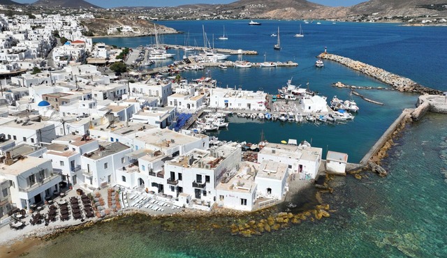 Sun-Kissed Sailing Adventure in the Stunning Islas Cícladas