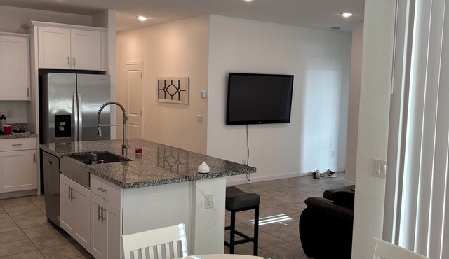 Sunlit 4-bedroom West Phoenix Home, Mountain Views & Close to West Gate