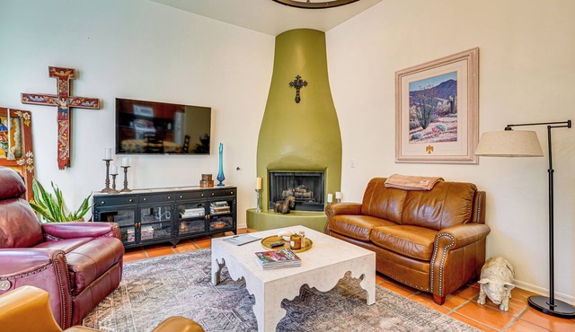 Sunny Adobe Retreat w/Hot Tub & Mtn Views!
