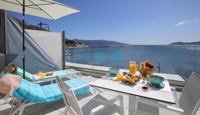 Sunrise Bay Apts