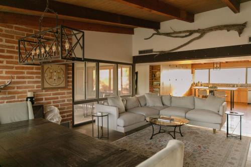 Sunrock on 8 Acres