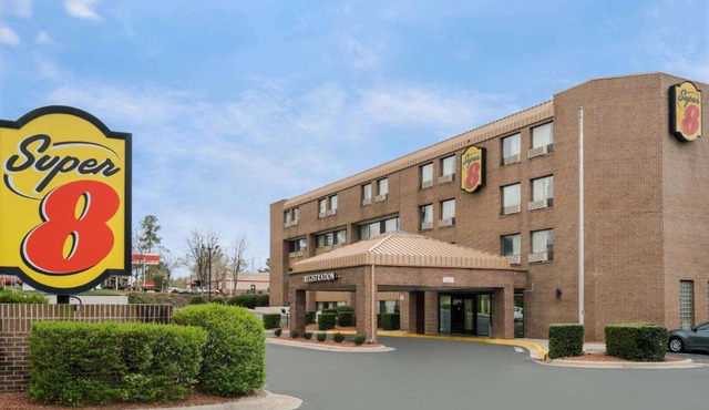 Super 8 by Wyndham Raleigh North East