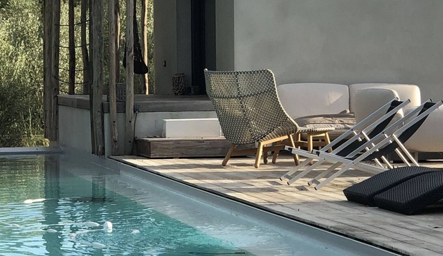 Surrounded by olive groves and close to Pinarello beach