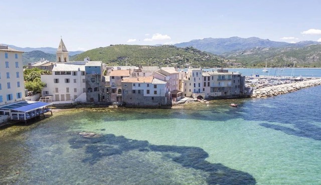 T3 apartment in the heart of Saint Florent