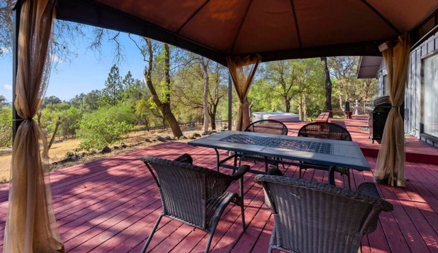 THAB · Perfect Nature Getaway From The Hustle & Bustle!