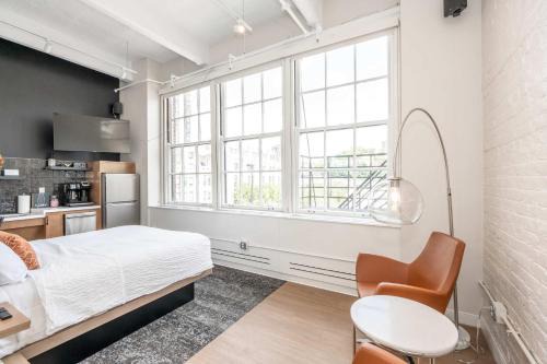 The 333 Suites 304 - Stay for 2
