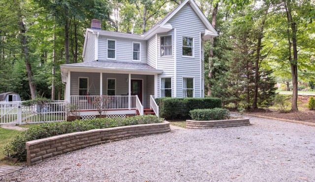 The Charming Retreat at At Cascade on the creek
