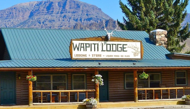 The Historic Wapiti Lodge