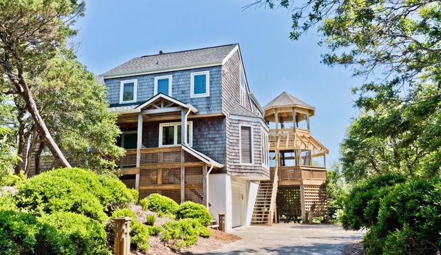 The Lighthouse, Oceanfront house, in Pine Knoll Shores, NC!