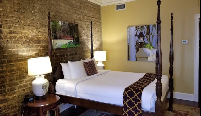 The Lodge Alley Inn in the heart of Charleston!
