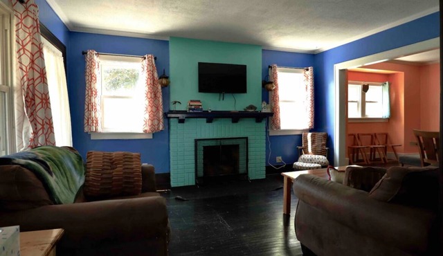 The Nest - a 4 bedroom house near the Lake Erie Shore