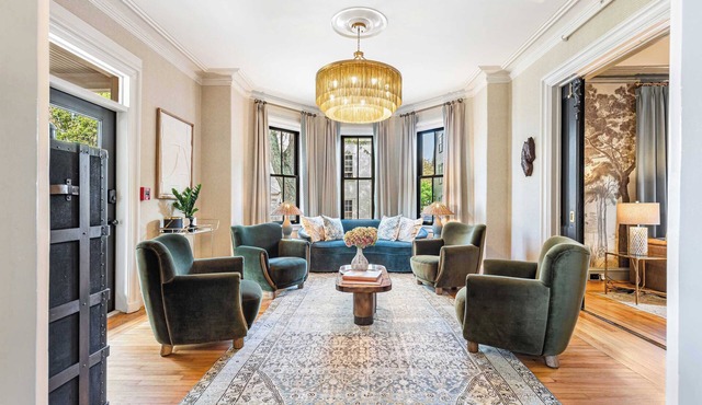 The Royce on Pelham - Luxury Family Estate