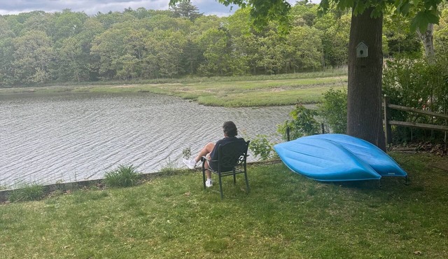 The Secret Hide-Out Waterfront Cottage w/Kayaks and Fire Pit