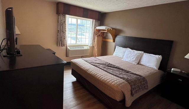 The Woodridge Inn