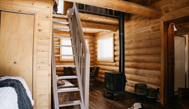 Three Peaks Cabin- Chapman Springs