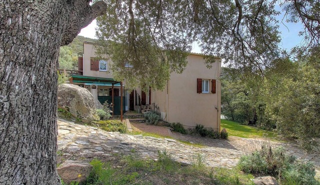 Tivarellu - FIGARI - Gîte