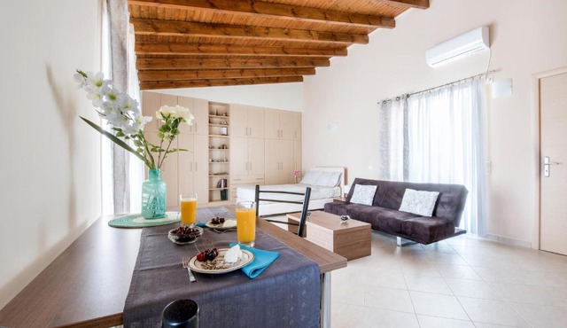 Top floor modern studio in central Koropi
