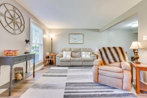 Townhome 10 Mi to WPAFB & Dayton!