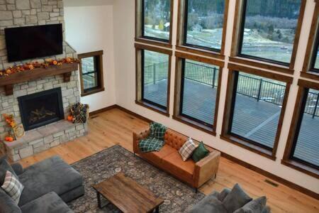 Trails End Lodge