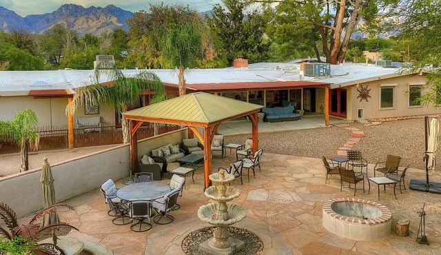 Tucson Casita w/Shared Swim Spa, Close to Hiking!