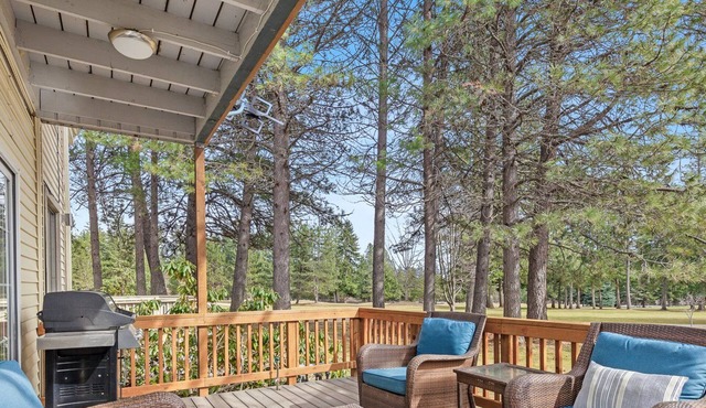 Twin Lakes Village 3-Story Townhouse—Golf Views, Wet Bar, Game Room, Pool!