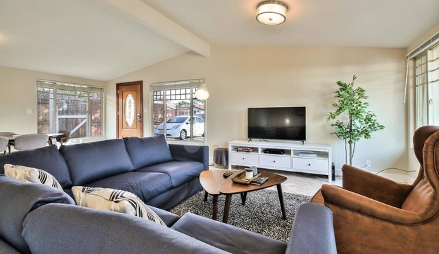 Unbelievable Sunnyvale 5BR w/Backyard & Patio, nr Tech, by Blueground