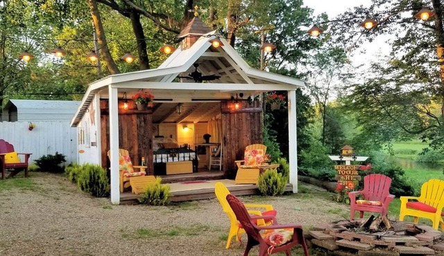 Unique Repurposed Barn near Niles for Glamping in Michigan