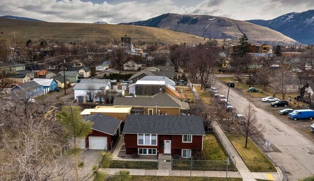 Updated Split Level Home on the Northside - Close to Downtown