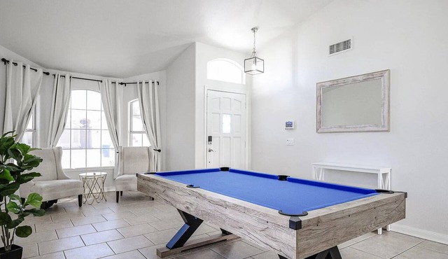 Upscale Desert Escape for gathering - peaceful serenity AND fun!
