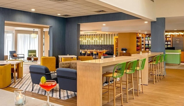 Use Your PTO and explore the area! Close to Gillette Stadium and Patriot Place