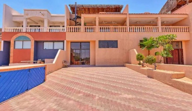 Vacation Getaway Steps from the Water!