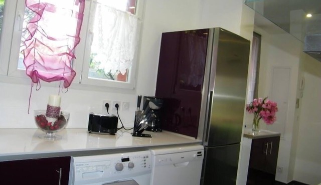 Villa 3 rooms 100 M2- (3 *) Beach 200 m-Terrace 40 M2- Secured Garden 1500 M2-