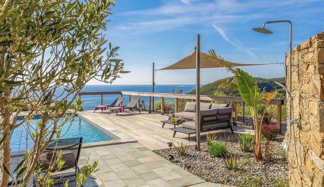Villa A Roccia entre mer et montagne avec piscine privée