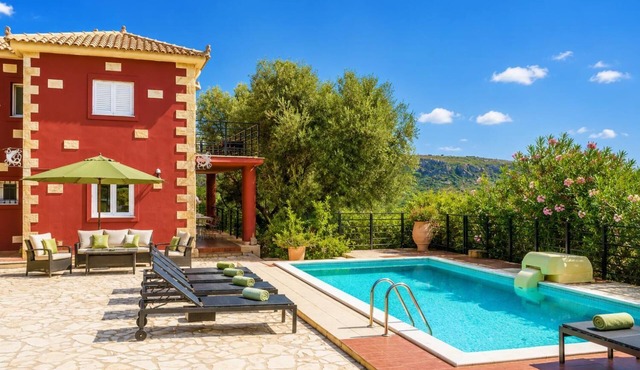 Villa Aliona - Four Bedroom Villa, Sleeps 8