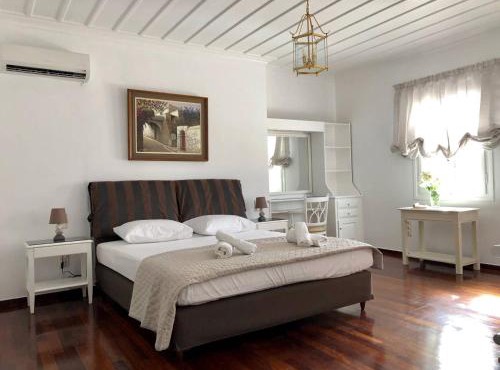 Villa Andros Époque
