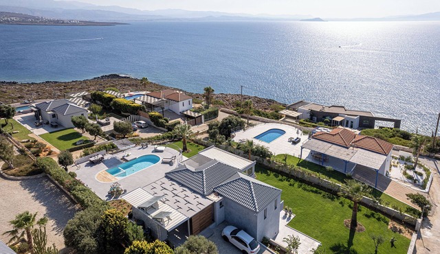 Villa Anthia, a Uniquely Designed-Family Friendly 4-bedroom Villa in Tersanas.