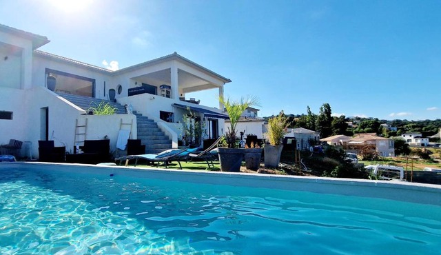 Villa Bistinetti Rez de villa tout confort avec piscine