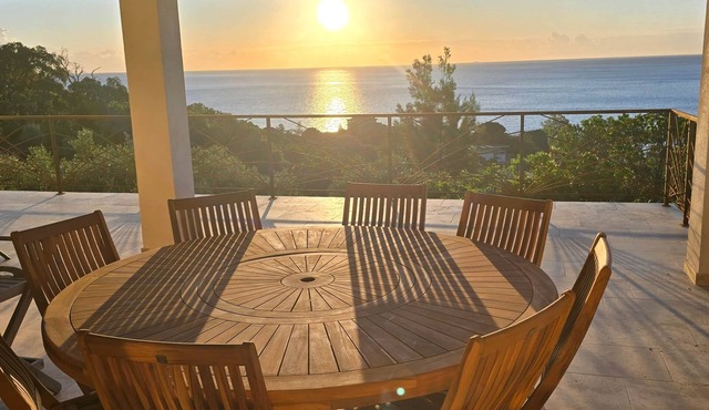 Villa Bougainvillea