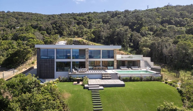 Villa DEA - 380 m² villa with 6 bedrooms, panoramic sea view, beachfront, infinity pool,.