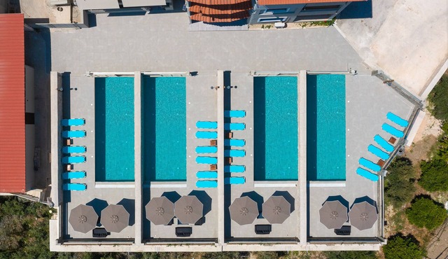 Villa Divina Luxury Suites