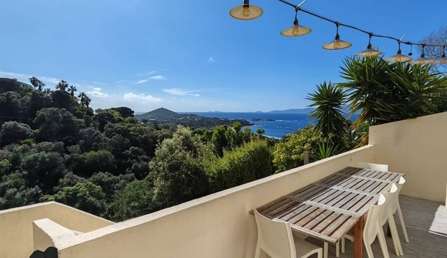 Villa Familiale Superbe vue mer et Couchers de Soleil