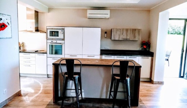 Villa for 4 people with swimming pool