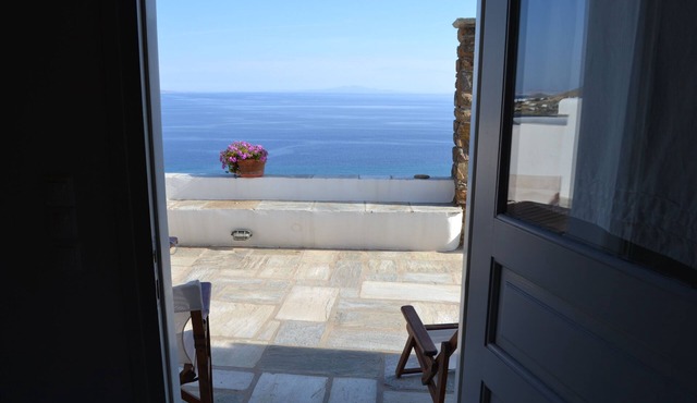 Villa Ioanna Green-grey- Vacation Houses for rent close to the beach