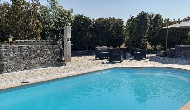 Villa l'Alivu: terrace and pool